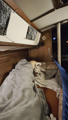 網(wǎng)紅辭職下海結(jié)果被困海中 這老哥要體驗(yàn)現(xiàn)實(shí)版海賊王