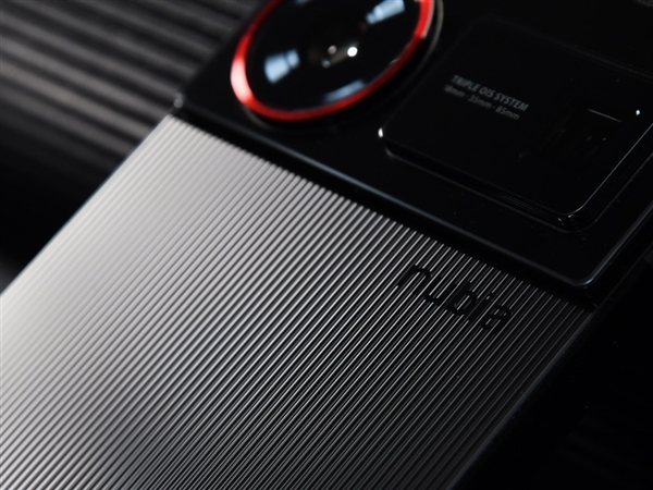 強(qiáng)真全面屏旗艦！努比亞Z60 Ultra領(lǐng)先版上手