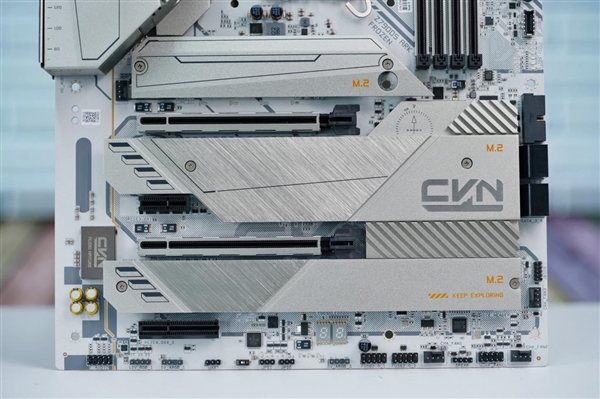 支持i9-14900K！七彩虹VCN Z790D5 ARK FROZEN方舟主板圖賞