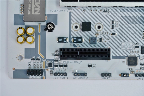 支持i9-14900K！七彩虹VCN Z790D5 ARK FROZEN方舟主板圖賞