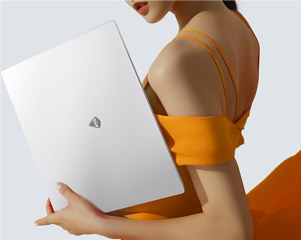 機械師創(chuàng)物者15N 2024筆記本開啟預售：i7-13620H首發(fā)僅3499元起