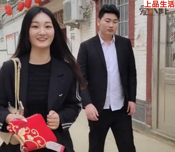 大衣哥兒子和兒媳