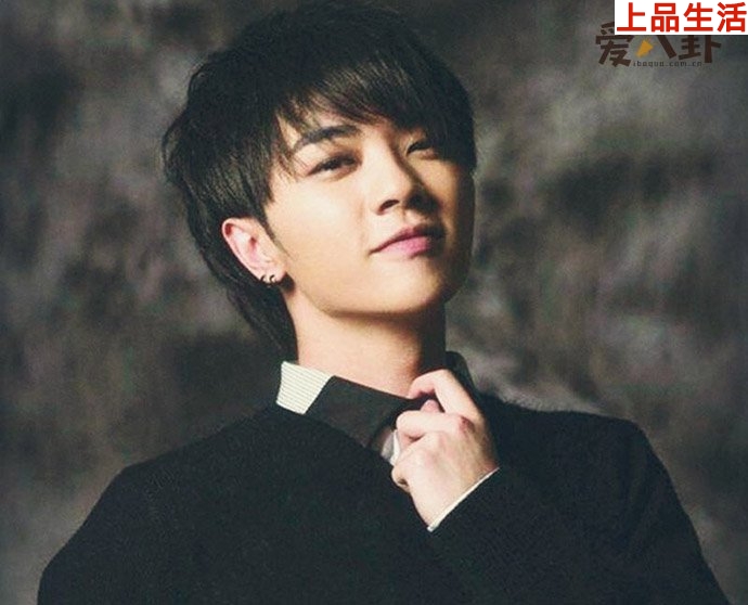 華晨宇前任是萬芙伽嗎