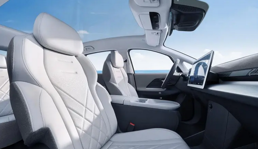 續(xù)航500KM、自帶側滑門！極狐考拉S官圖發(fā)布：8月7日上市