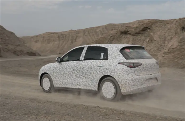 標(biāo)配獨(dú)立懸架 吉利星愿部分配置曝光：遠(yuǎn)能跑500公里