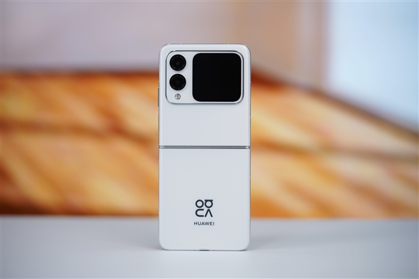 華為首款nova小折疊！nova Flip圖賞
