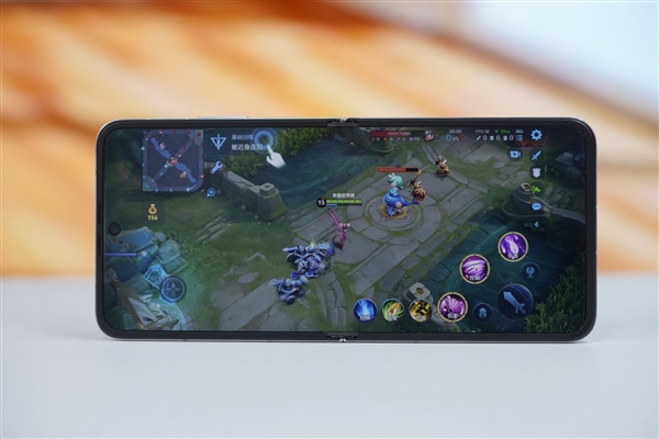 華為首款nova小折疊！nova Flip圖賞