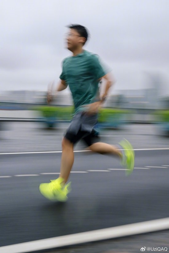 Uzi將參加巴黎奧運(yùn)會(huì)全民馬拉松：8月11日開跑