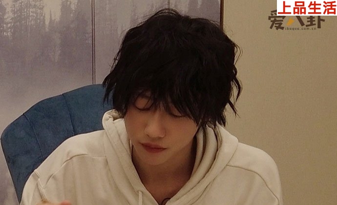 李潤(rùn)祺照片