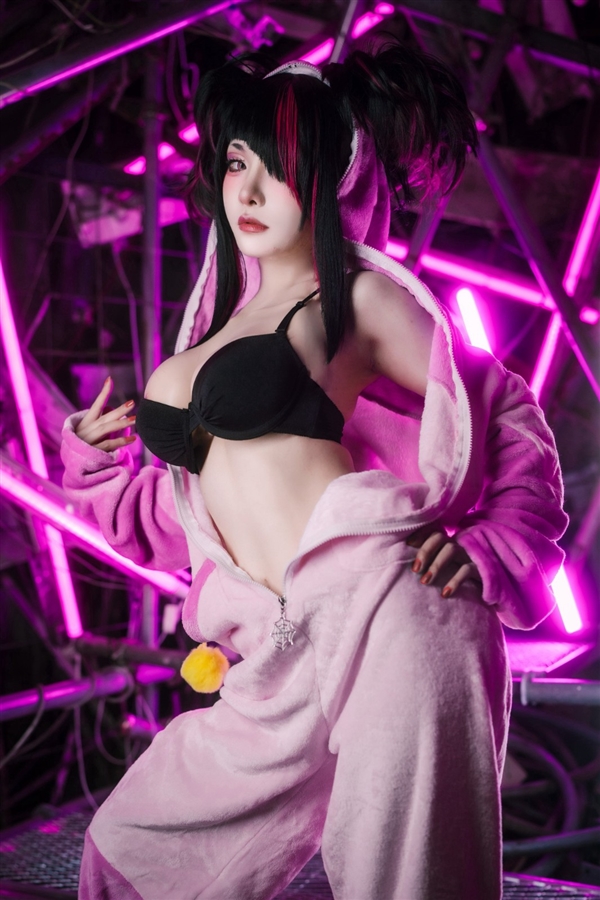 《街頭霸王6》韓蛛俐Cos美圖欣賞：邪魅甜美 身材火辣