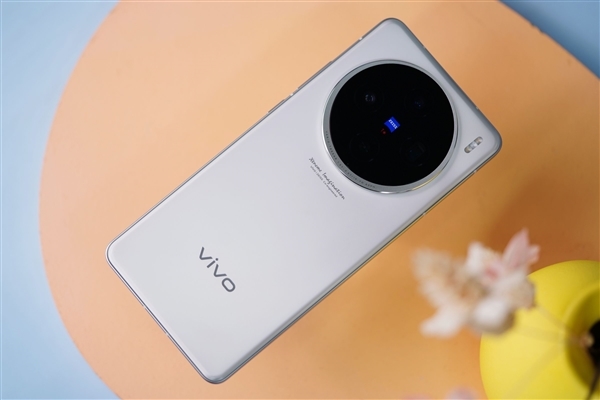 2億潛望下放！曝vivo X200 Pro將配X100 Ultra同款長焦鏡頭