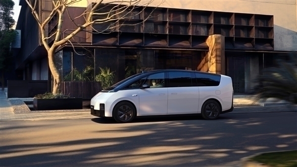 博主稱遭理想汽車起訴：段子致MEGA銷量下滑 索賠100萬元