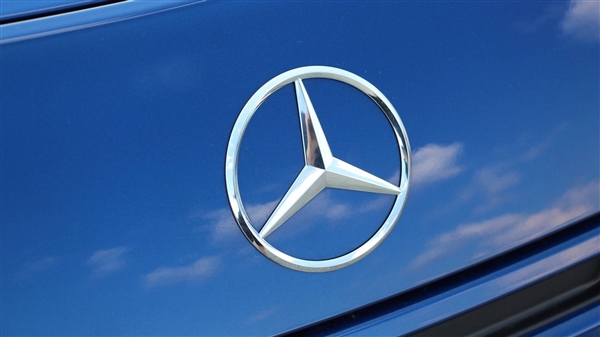 油味明顯！奔馳中國宣布召回1423輛進(jìn)口汽車