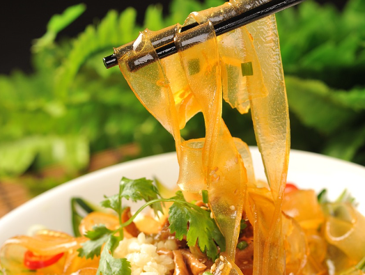 女子吃涼皮后米酵菌酸中毒住進(jìn)ICU 專家：吃銀耳、粉類要注意