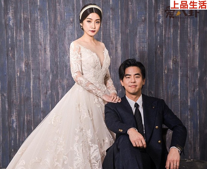 柯有倫和圈外妻子