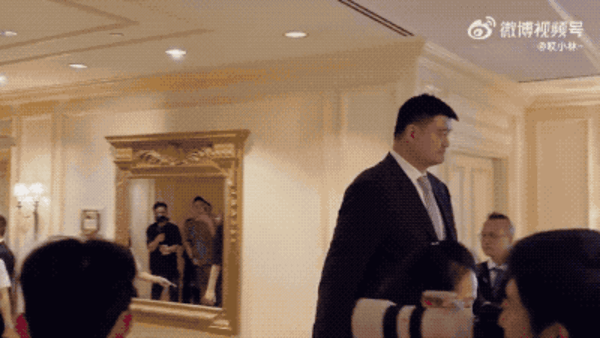 姚明女兒已高過(guò)1米9的葉莉：網(wǎng)友感慨才14歲