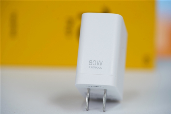 首發(fā)全新索尼超光影潛望長焦！真我13 Pro+圖賞