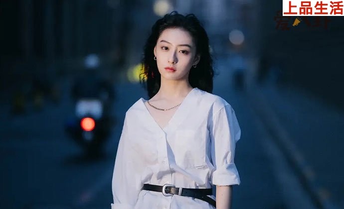 胡連馨專業(yè)成績(jī)?nèi)珖?guó)第二