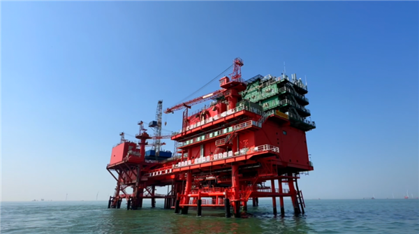 5G增強(qiáng)版來了 中國(guó)聯(lián)通開通我國(guó)首個(gè)海上采油平臺(tái)5.5G站點(diǎn)