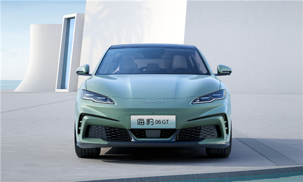 年輕人首款鋼炮！比亞迪海豹06 GT預(yù)售15-20萬：上市時間也定了