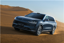 鴻蒙智行8月交付33699輛：問界M9奪50萬以上豪華車第一