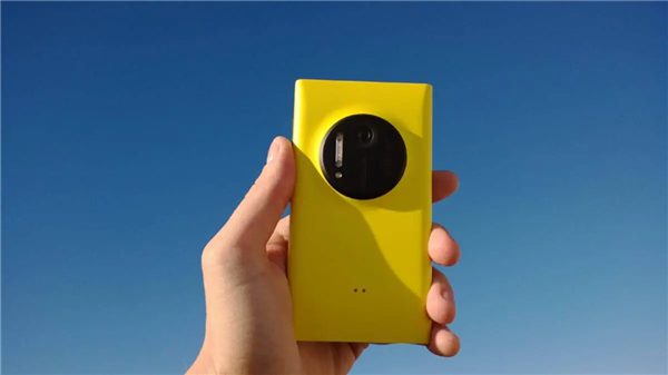 夢回諾基亞Lumia 1020！HMD新機曝光：奧利奧重出江湖