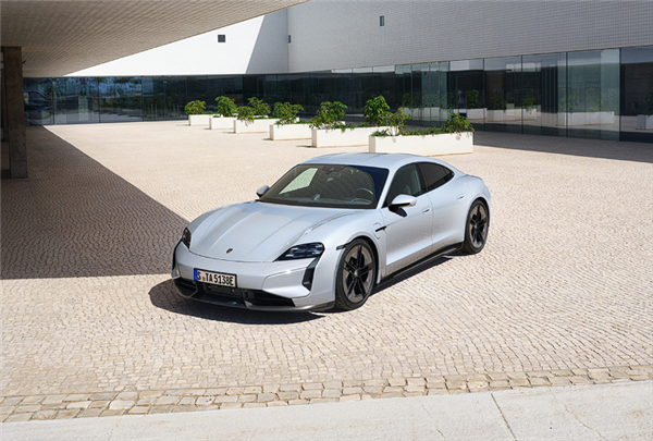 比Taycan更豪華 更高端！保時捷計劃推出純電動Panamera車型
