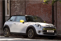 電池存在起火風(fēng)險(xiǎn)！寶馬宣布召回全球超14萬(wàn)輛Mini Cooper SE