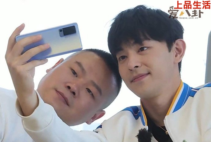 鄧倫為什么要親岳云鵬