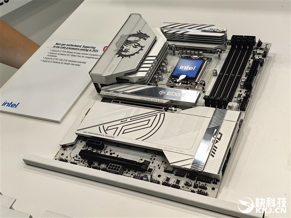 微星展示四款酷睿Ultra 200V筆記本：13-16寸全都有、輕至990克