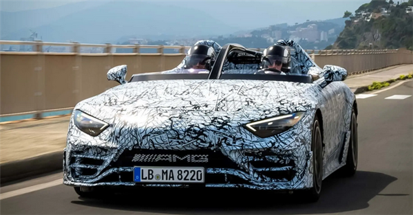有錢人的大玩具！奔馳AMG PureSpeed上路測試：2025年全球首發(fā)