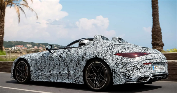 有錢人的大玩具！奔馳AMG PureSpeed上路測試：2025年全球首發(fā)