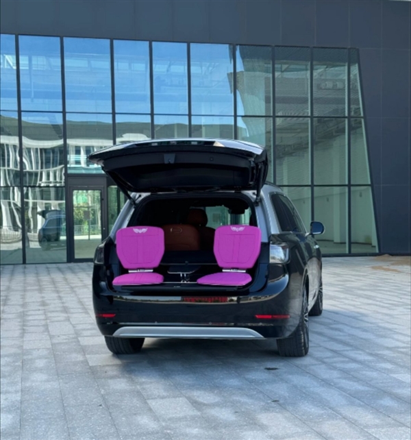 疑問界M9五座版實(shí)車曝光：庫里南同款“攬境座椅”首次公開