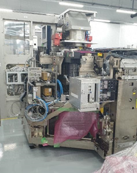 俄羅斯繞過制裁 為35年前的光刻機續(xù)命：自研光刻機已亮相