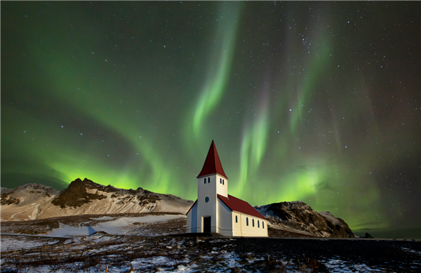 25歲女孩環(huán)游世界42城路費僅2萬：巴厘島酒店80元、看極光200多元