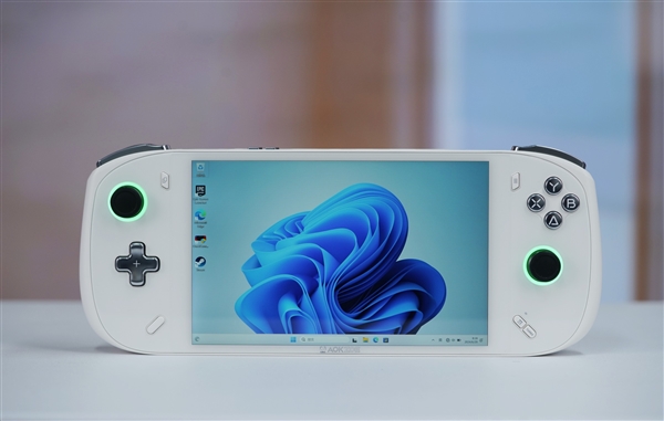 全球第二款酷睿Ultra掌機！AOKZOE A2 Ultra圖賞