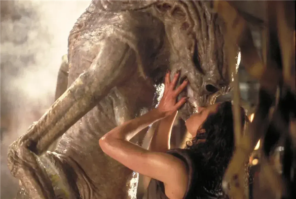 45年了！異形還是能把人類(lèi)嚇出陰影