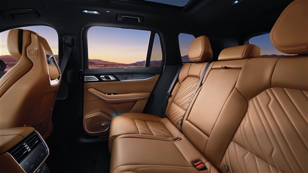 2.0T+48V輕混 領(lǐng)克09四驅(qū)運(yùn)動版上市：限時僅需21.28萬元