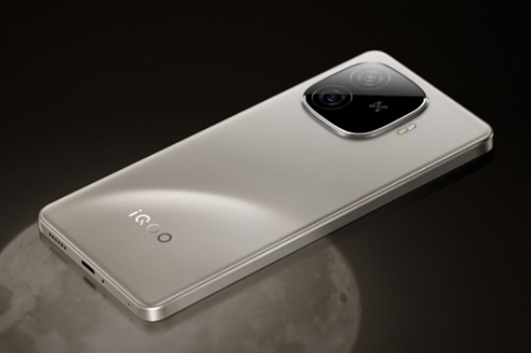 iQOO Z9 Turbo+前瞻：同檔激進的性能直屏機