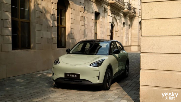 十萬級(jí)純電轎車教科書！吉利星愿穩(wěn)了：爆款預(yù)定