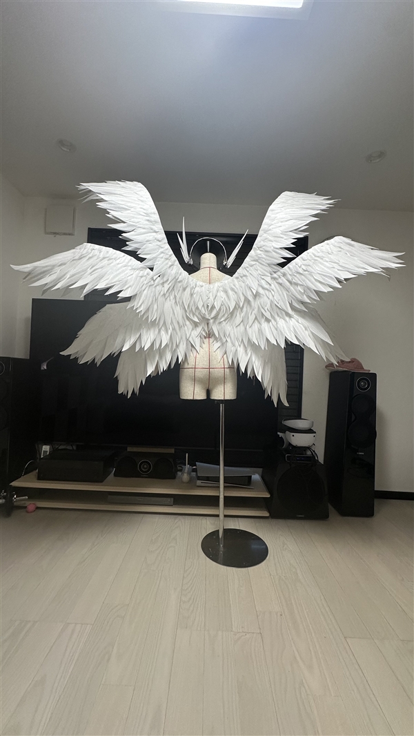 身材爆好的技術(shù)大佬：Coser親手打造天女獸全套裝備