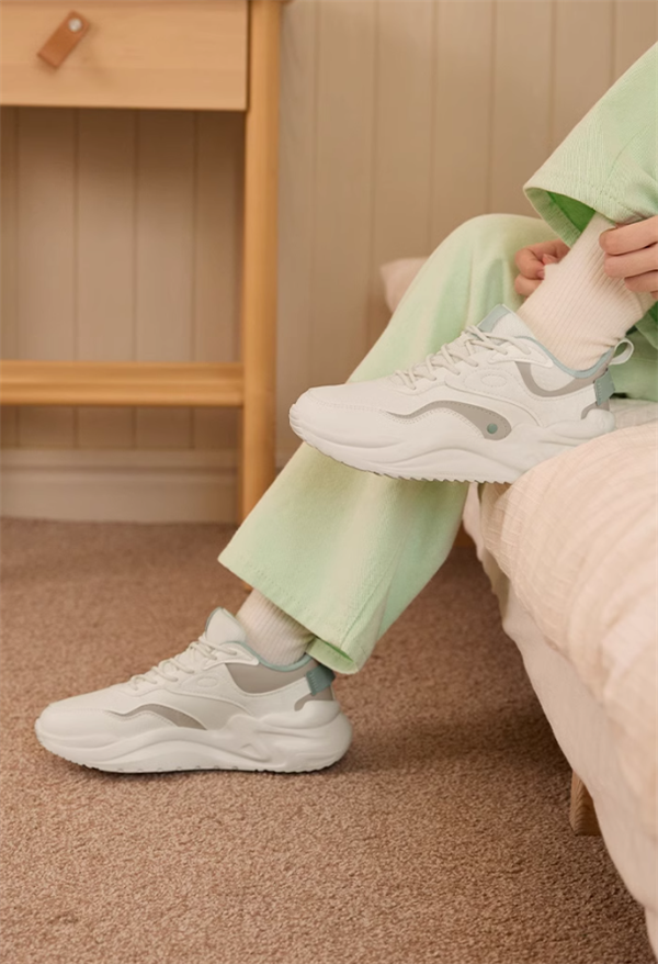 361°運(yùn)動(dòng)鞋大促：原價(jià)300元+ 領(lǐng)券后89.1元起