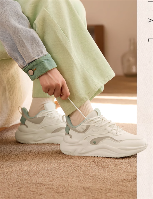 361°運(yùn)動(dòng)鞋大促：原價(jià)300元+ 領(lǐng)券后89.1元起