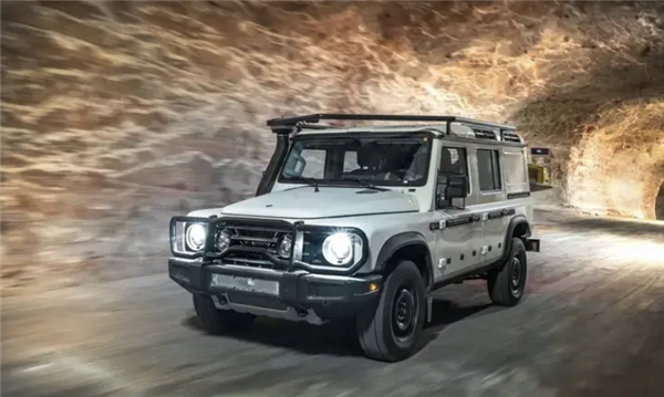 復(fù)刻老款路虎衛(wèi)士！英力士擲彈兵國(guó)內(nèi)上市：80.8萬(wàn)起售