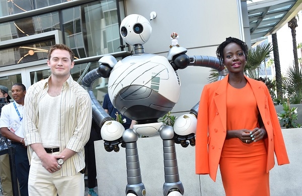 《荒野機(jī)器人》位居北美第一