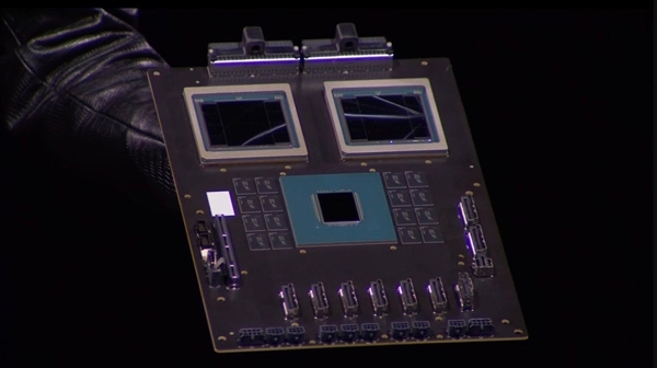 單卡功耗達(dá)2700W！NVIDIA Blackwell GPU服務(wù)器12月初發(fā)貨