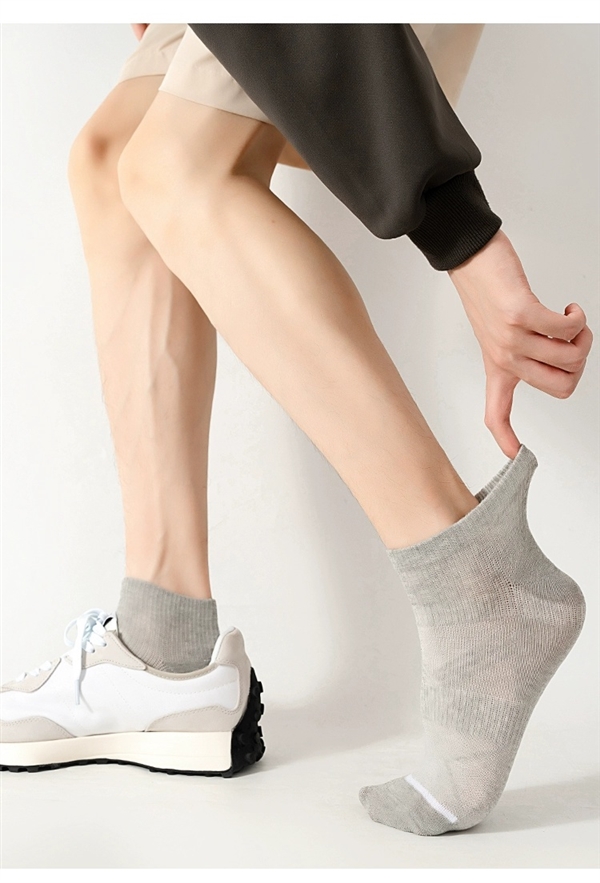 原價(jià)48.9 元：三槍正品 吸汗透氣運(yùn)動(dòng)/商務(wù)襪5雙到手14.9元