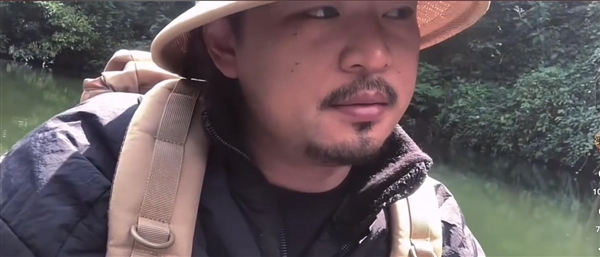 男子獨(dú)闖哀牢山被兇獸盯上系誤讀 本人回應(yīng)：全是樹(shù)根