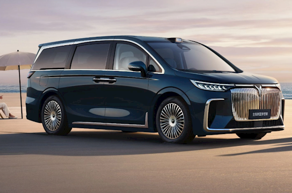 搭華為乾崑智駕+鴻蒙座艙！嵐圖夢(mèng)想家國(guó)慶七天大定突破5000臺(tái)