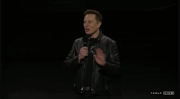 遲到50分鐘的馬斯克喂給我們?nèi)龔埓箫? h=